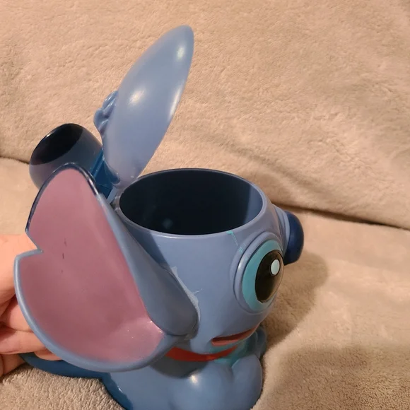 Stitch Disney on Ice Cup With Lid - Picture 8 of 10
